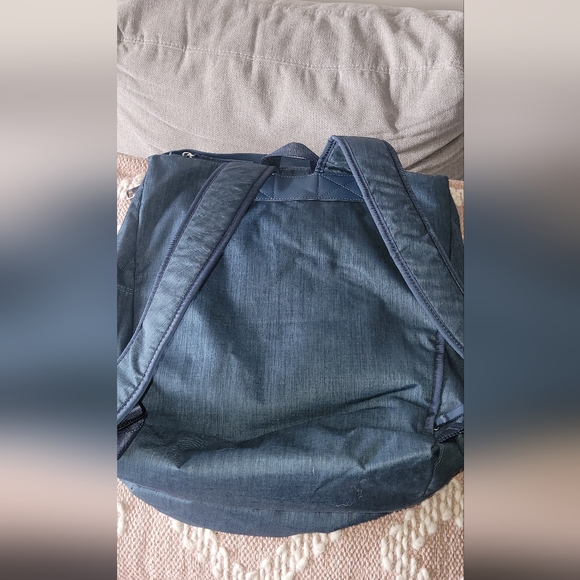 Lululemon  denim blue backpack - Picture 2 of 3